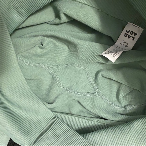 JOY LAB High-Waisted Seamless 7/8 Capri Leggings - Picture 9 of 10